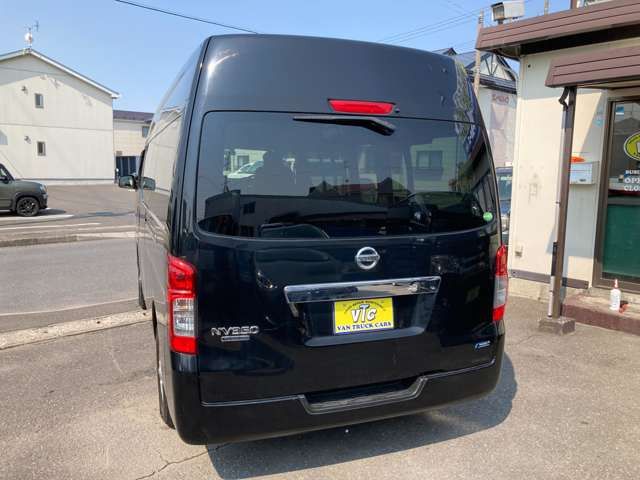 NISSAN NV350 CARAVAN 4WD 2014