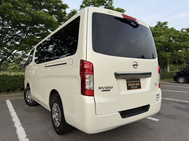 NISSAN NV350 CARAVAN 4WD 2013