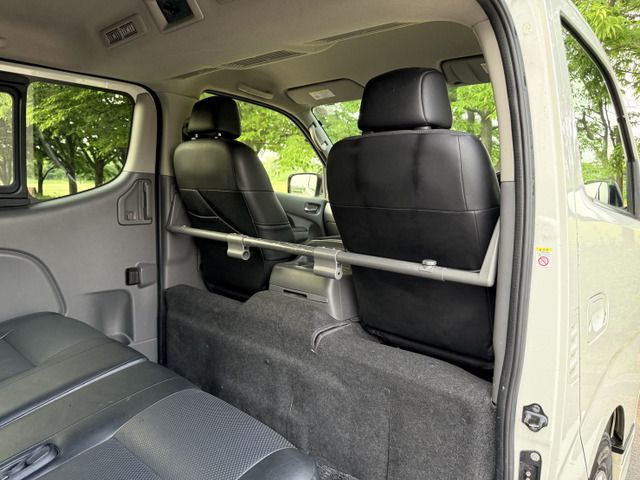 NISSAN NV350 CARAVAN 4WD 2013