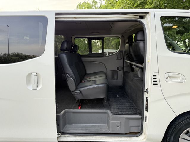 NISSAN NV350 CARAVAN 4WD 2013