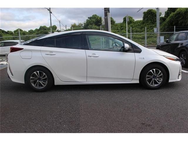 TOYOTA PRIUS PHV 2018