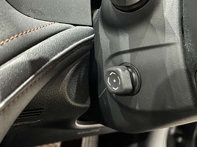 TOYOTA CROWN MAJESTA HYBRID 2015