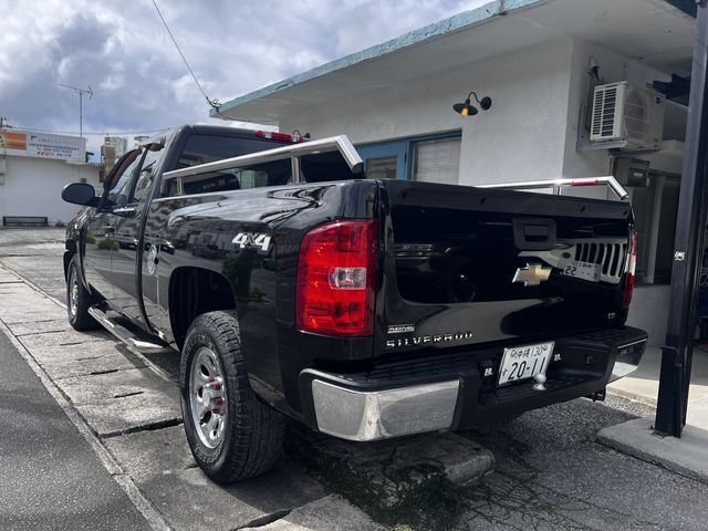 CHEVROLET CHEVROLET SILVERADO 2011