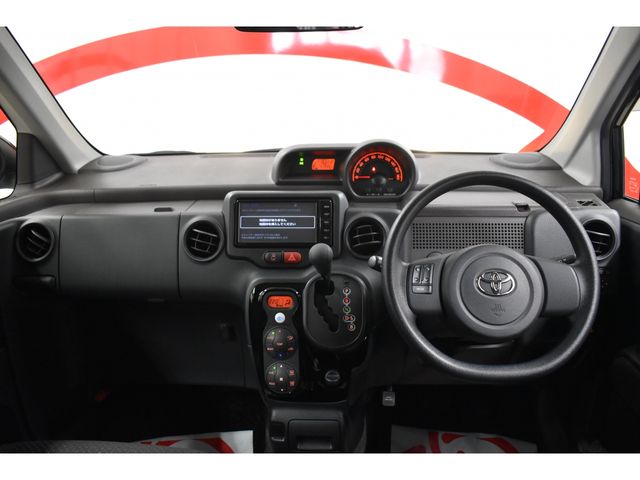 TOYOTA PORTE 4WD 2016