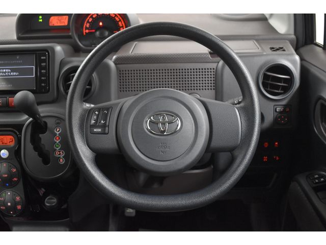 TOYOTA PORTE 4WD 2016
