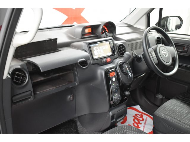 TOYOTA PORTE 4WD 2016