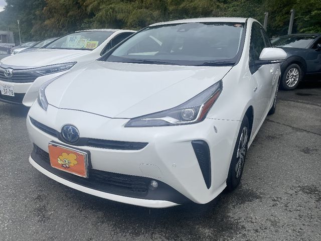 TOYOTA PRIUS 2019