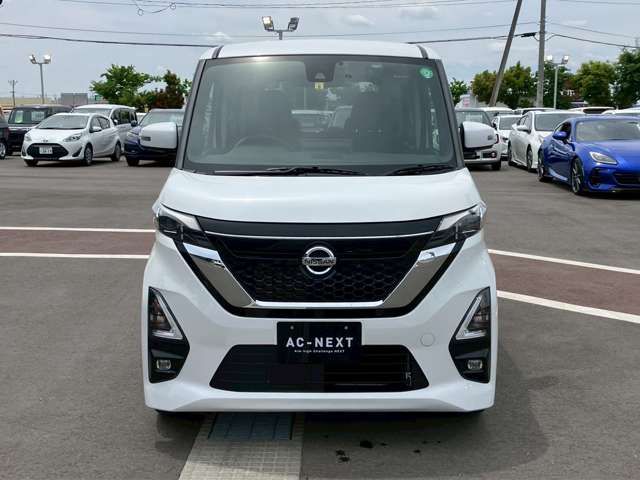 NISSAN ROOX 2022