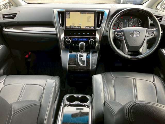 TOYOTA VELLFIRE 4WD 2017