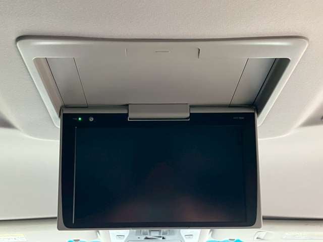 TOYOTA VELLFIRE 4WD 2017