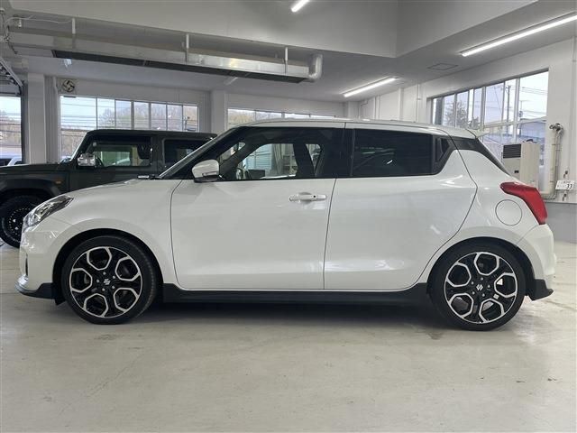 SUZUKI SWIFT 2018
