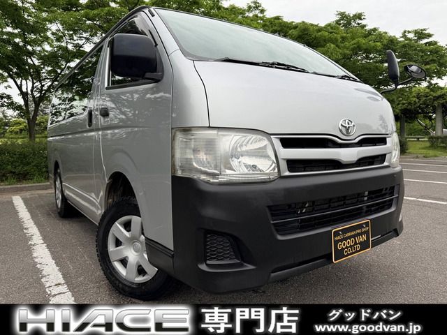 TOYOTA HIACE van 4WD 2013