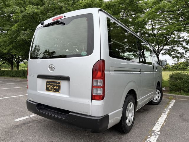 TOYOTA HIACE van 4WD 2013