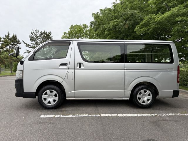 TOYOTA HIACE van 4WD 2013