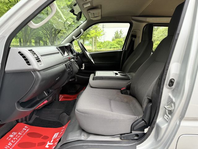 TOYOTA HIACE van 4WD 2013