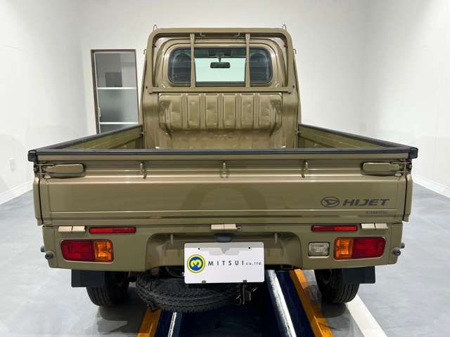 DAIHATSU HIJET truck 4WD 2015