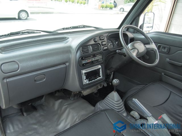 DAIHATSU HIJET truck 4WD 1998