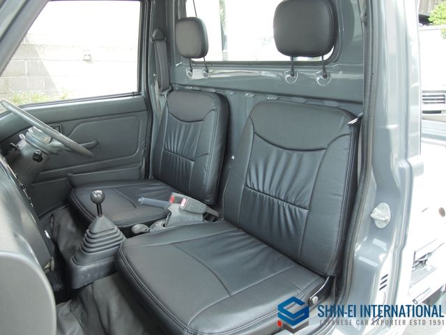 DAIHATSU HIJET truck 4WD 1998