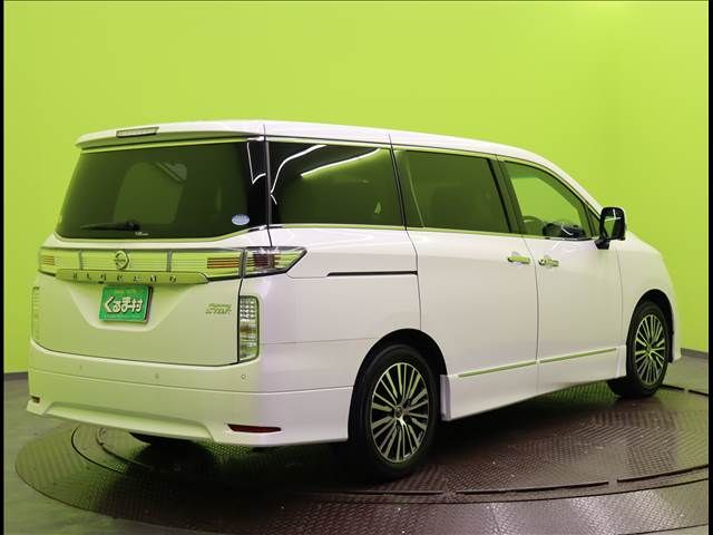 NISSAN ELGRAND 2021