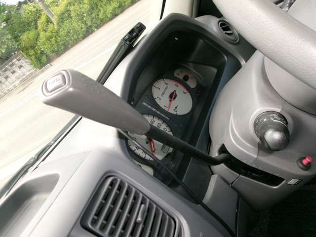 NISSAN CARAVAN van 4WD 2005