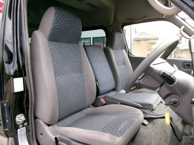 NISSAN CARAVAN van 4WD 2005