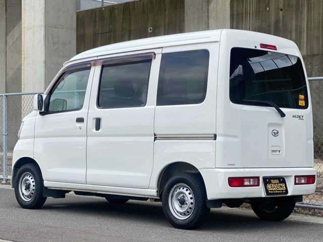 DAIHATSU HIJET CARGO 4WD 2015
