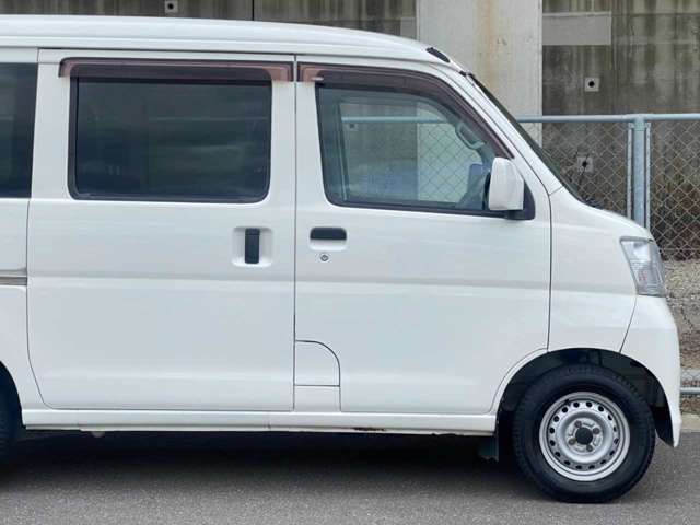 DAIHATSU HIJET CARGO 4WD 2015