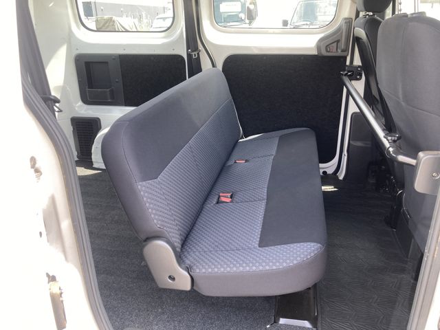 NISSAN NV200 VANETTE van 2019