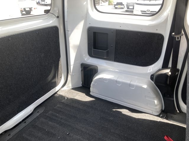 NISSAN NV200 VANETTE van 2019