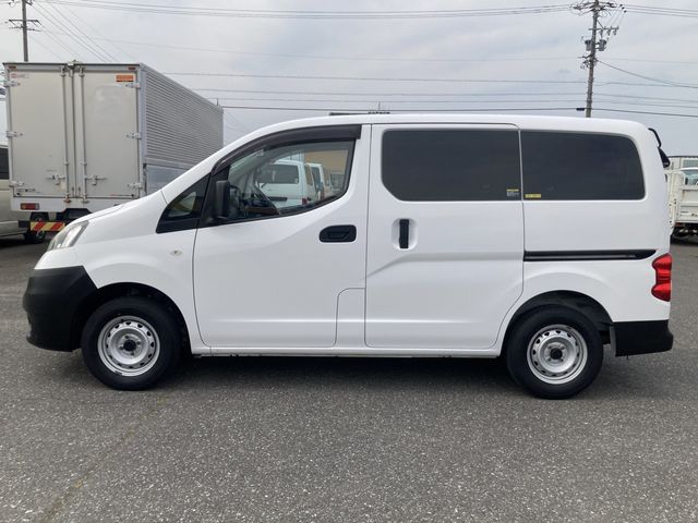 NISSAN NV200 VANETTE van 2019