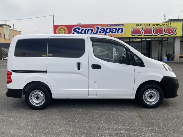 NISSAN NV200 VANETTE van 2019