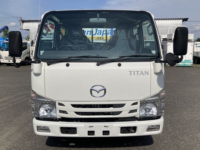 MAZDA TITAN 2019