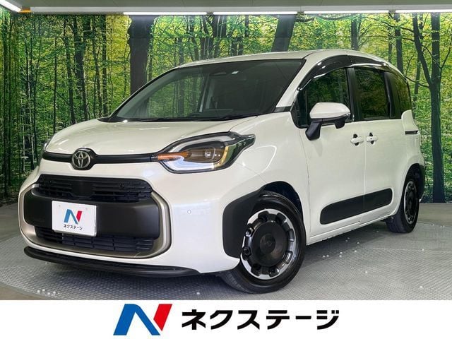 TOYOTA SIENTA HYBRID 2023