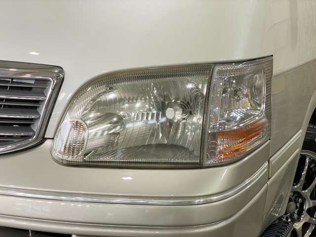 TOYOTA HIACE wagon 2000