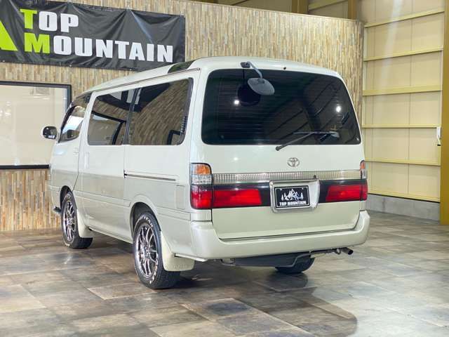 TOYOTA HIACE wagon 2000