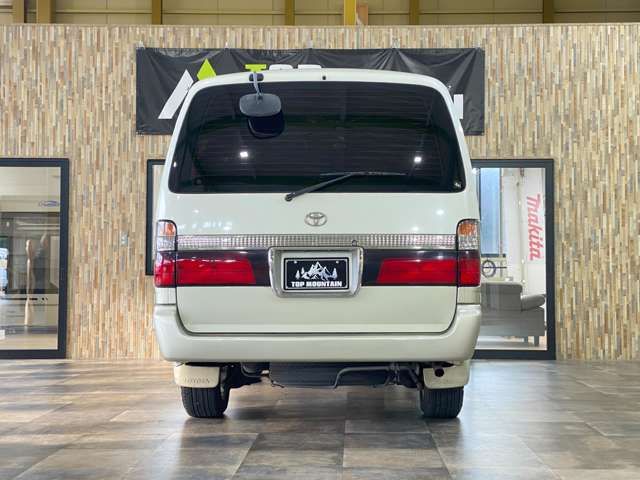 TOYOTA HIACE wagon 2000