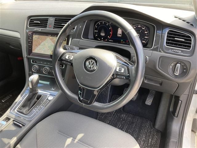 VOLKSWAGEN VOLKSWAGEN GOLF VARIANT 2019