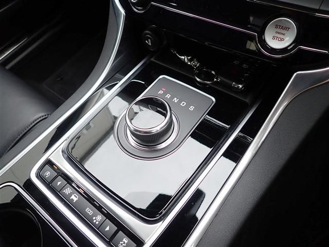 JAGUAR JAGUAR XEseries 2017