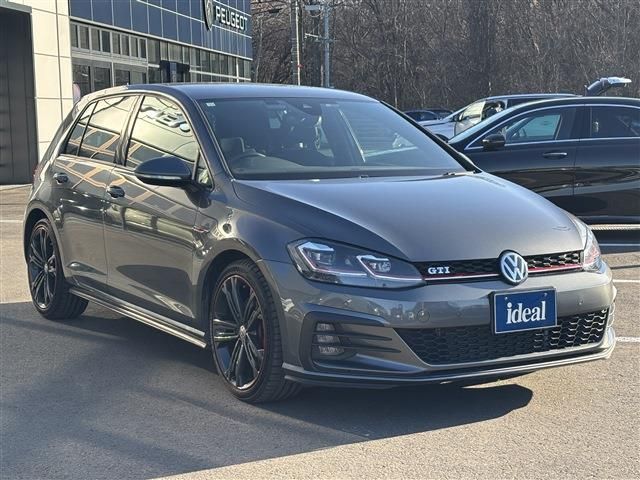 VOLKSWAGEN VOLKSWAGEN GOLF GTI 2018
