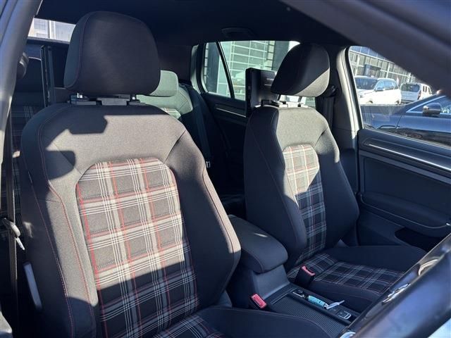 VOLKSWAGEN VOLKSWAGEN GOLF GTI 2018