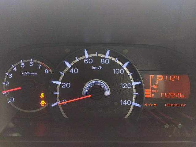 DAIHATSU MOVE 4WD 2014