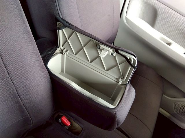 DAIHATSU MOVE 4WD 2014