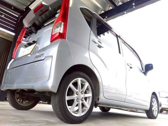 DAIHATSU MOVE 4WD 2014