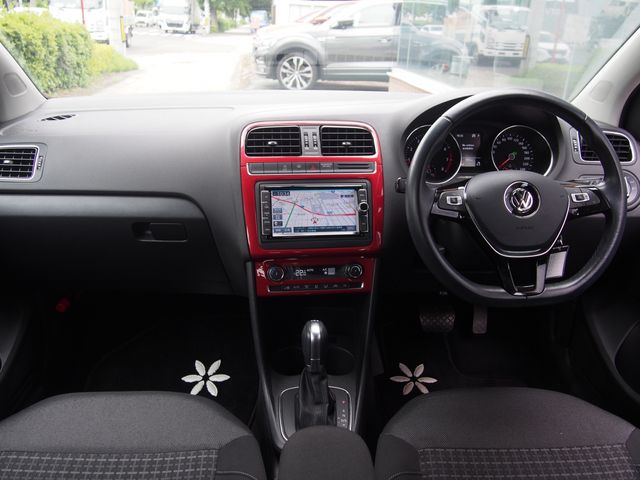 VOLKSWAGEN VOLKSWAGEN POLO 2017