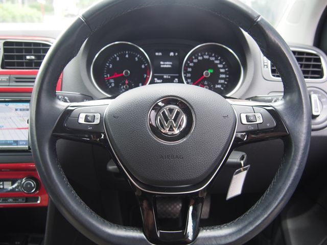 VOLKSWAGEN VOLKSWAGEN POLO 2017