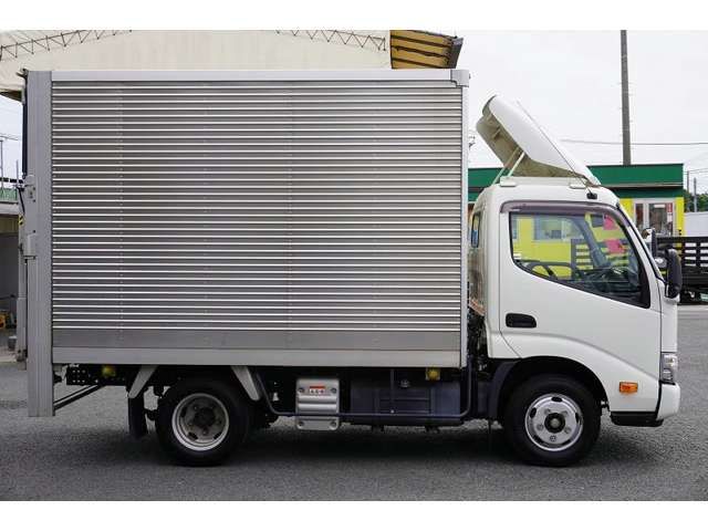 TOYOTA DYNA 2021
