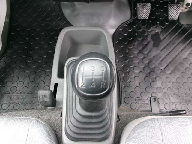 NISSAN NT100 CLIPPER 4WD 2012