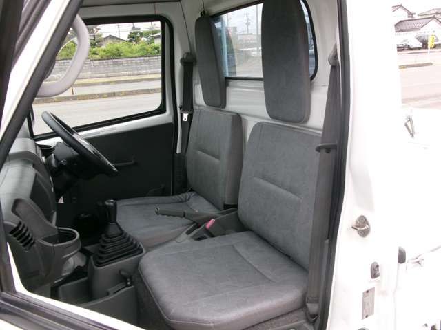 NISSAN NT100 CLIPPER 4WD 2012