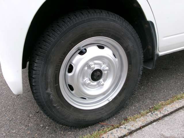 NISSAN NT100 CLIPPER 4WD 2012