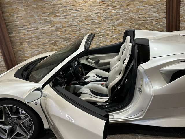 FERRARI FERRARI F8 Spider 2021